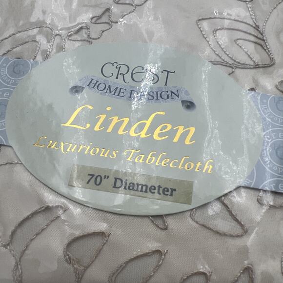 NOS Crest Home Design Chelsea Luxurious TableCloth 70” Diameter Gold Embroidered - Picture 6 of 13